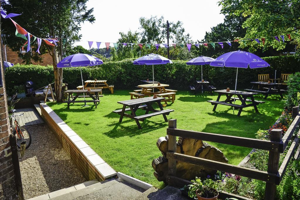 Waverley Inn Newport  Buitenkant foto
